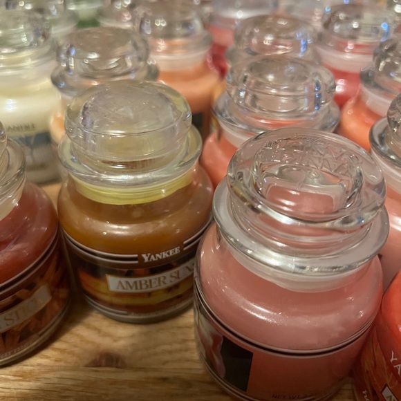 YANKEE CANDLES Jars Most 3.7 oz jars. RETIRED Unused - Picture 5 of 5